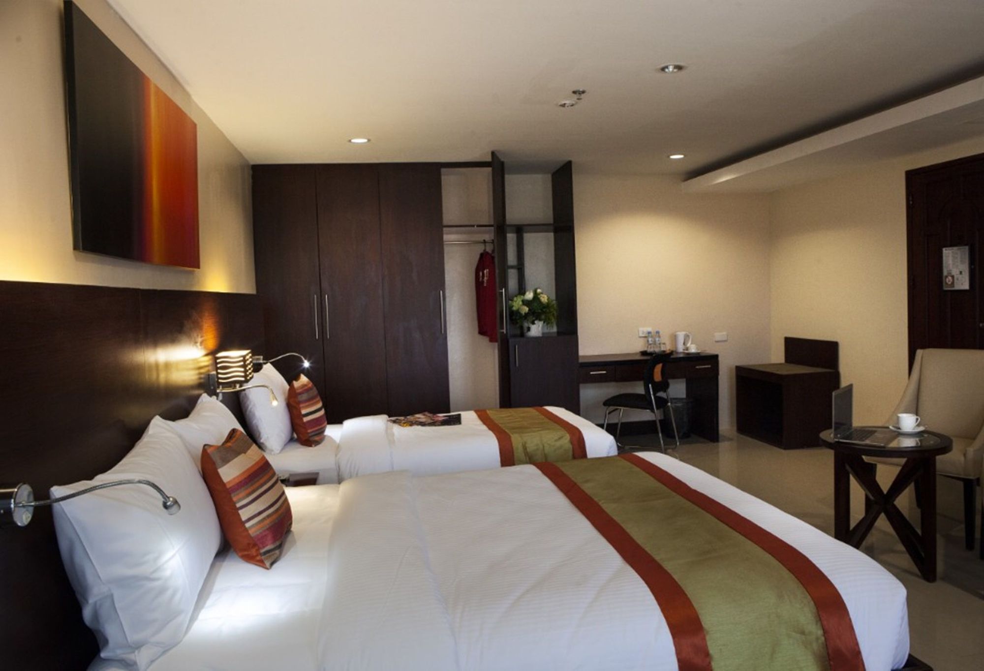 Ns Royal Hotel Cebu Exteriör bild